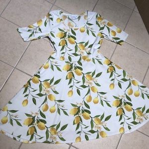 LuLaRoe Unicorn Nicole EUC Flattering summer lemon floral dress Like New
